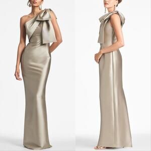 New Sachin + Babi Bonnie Gown